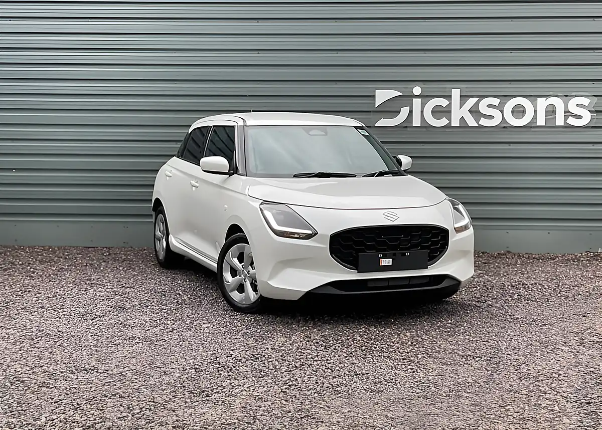 Used Suzuki Swift Motion Pure White - Front View