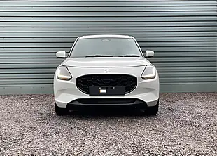 Used Suzuki Swift Motion Pure White - Interior and Exterior details 10