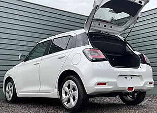 Used Suzuki Swift Motion Pure White - Interior and Exterior details 16