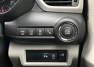 Used Suzuki Swift Motion Pure White - Interior and Exterior details 19