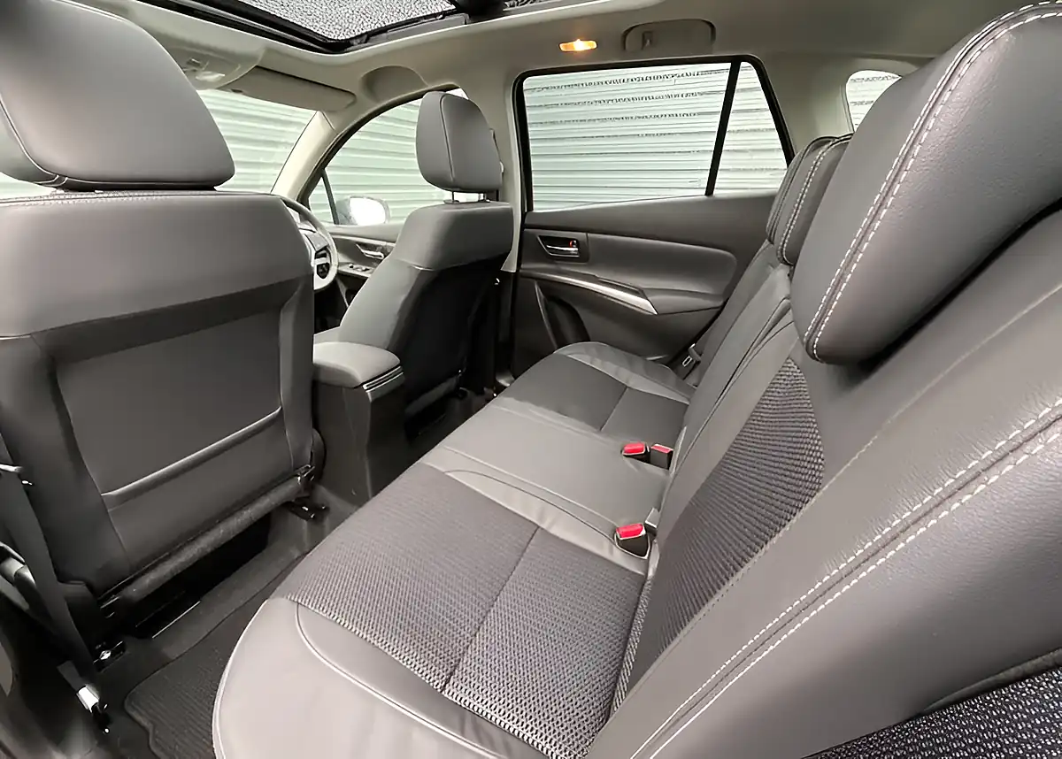 Used Suzuki SX4 S-Cross Ultra - Interior and Exterior details 10