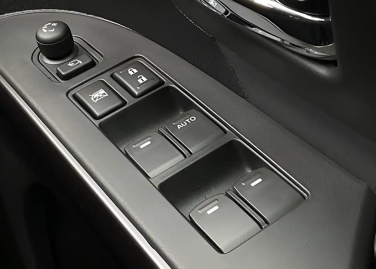 Used Suzuki SX4 S-Cross Ultra - Interior and Exterior details 19