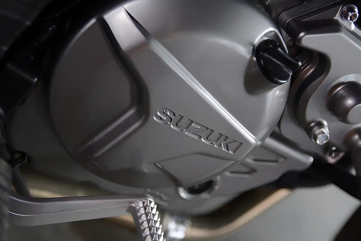Used Suzuki V-Strom 650 Grey - Interior and Exterior details 7