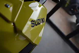 Used Suzuki V-Strom De Yellow - Interior and Exterior details 10