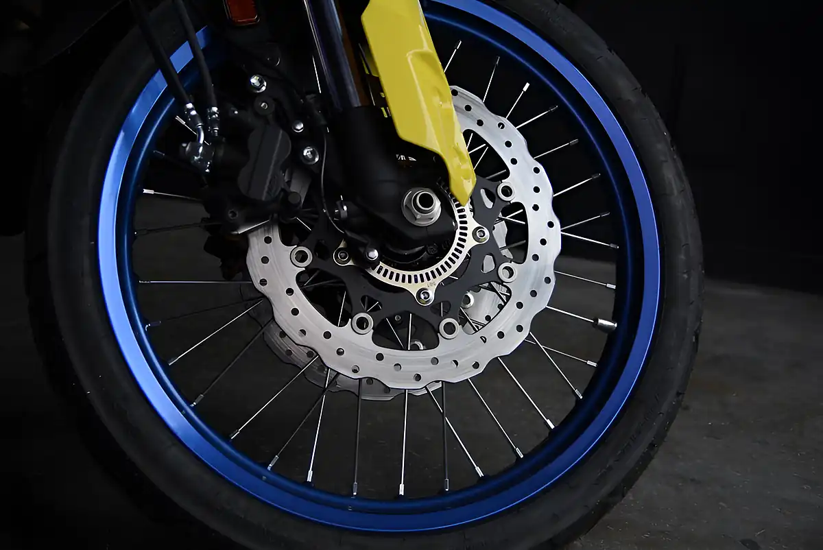 Used Suzuki V-Strom De Yellow - Interior and Exterior details 6