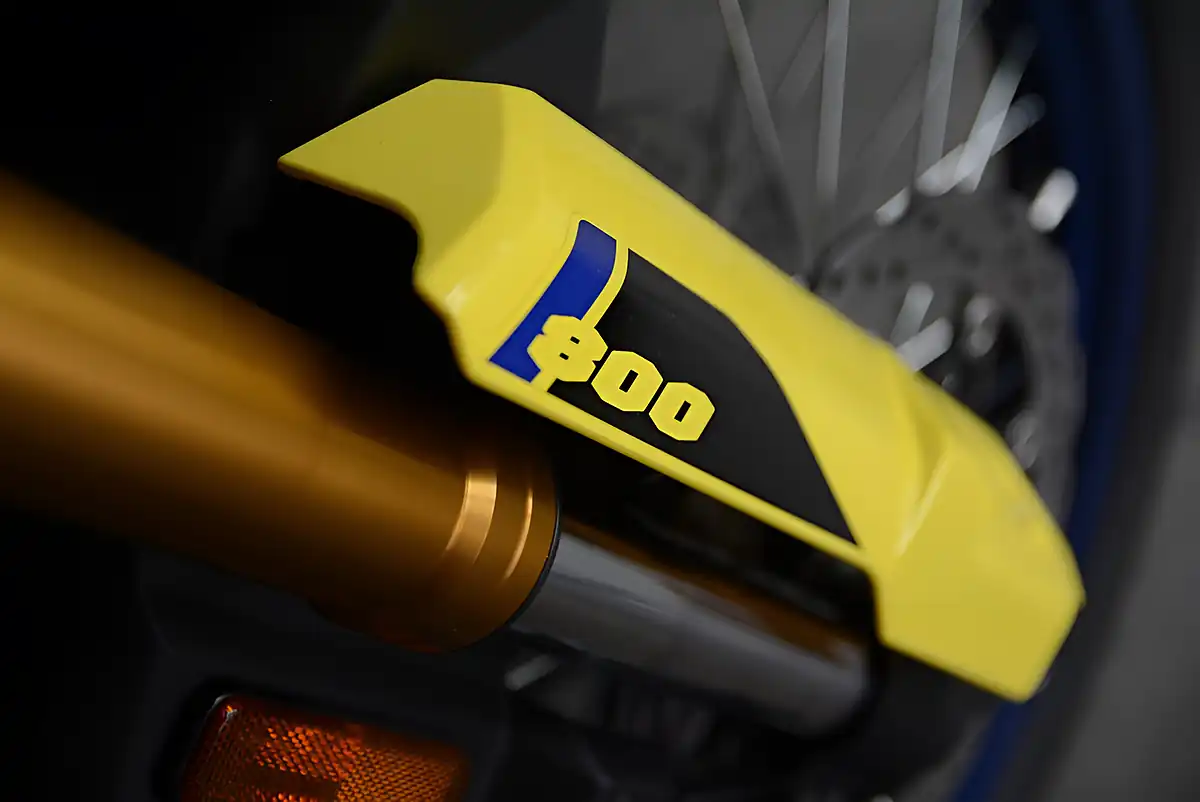 Used Suzuki V-Strom De Yellow - Interior and Exterior details 7