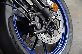 Used Suzuki V-Strom Tour Pack White - Interior and Exterior details 3