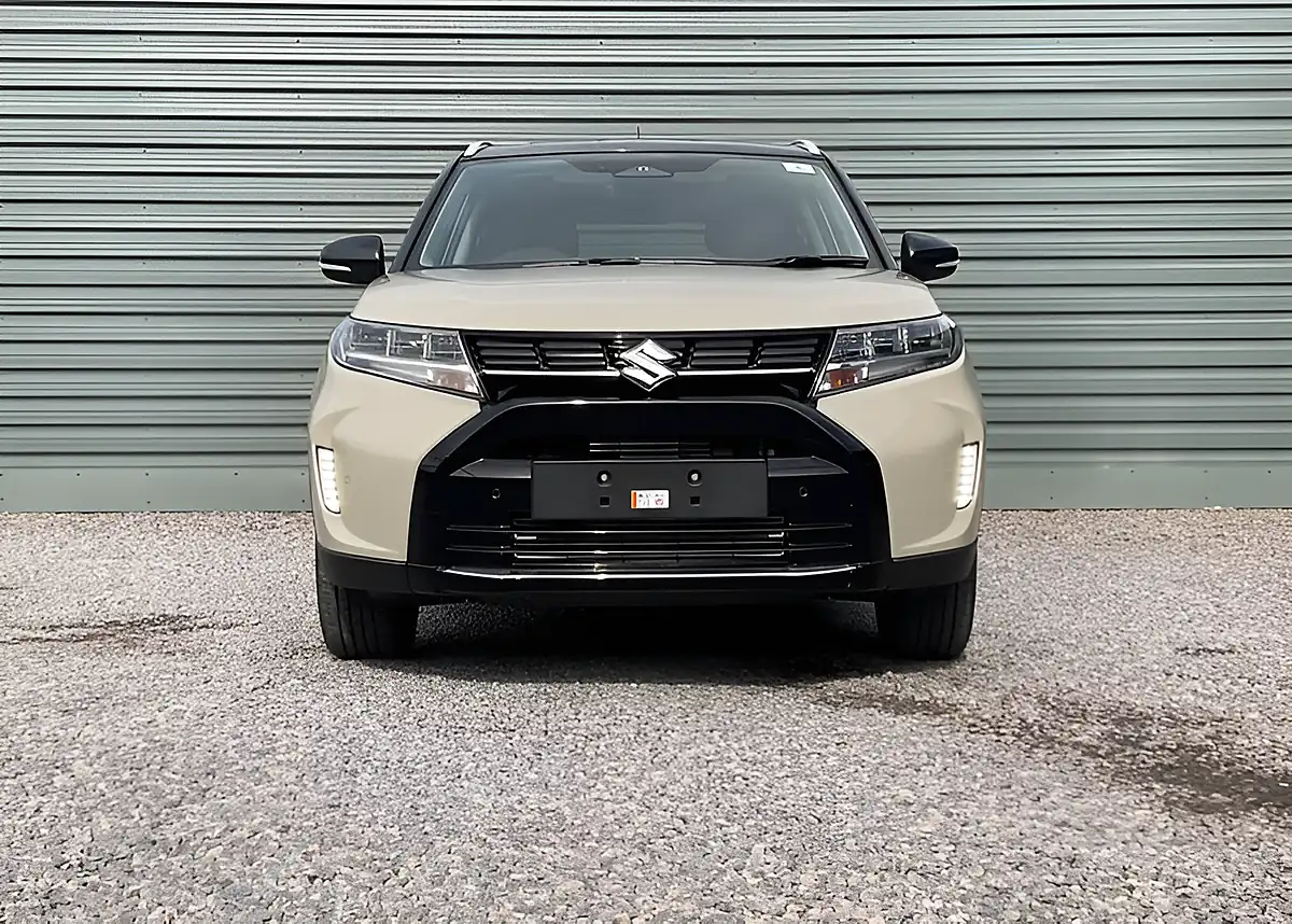 Used Suzuki Vitara Ultra Allgrip Savannah Ivory/Black Roof - Interior and Exterior details 6