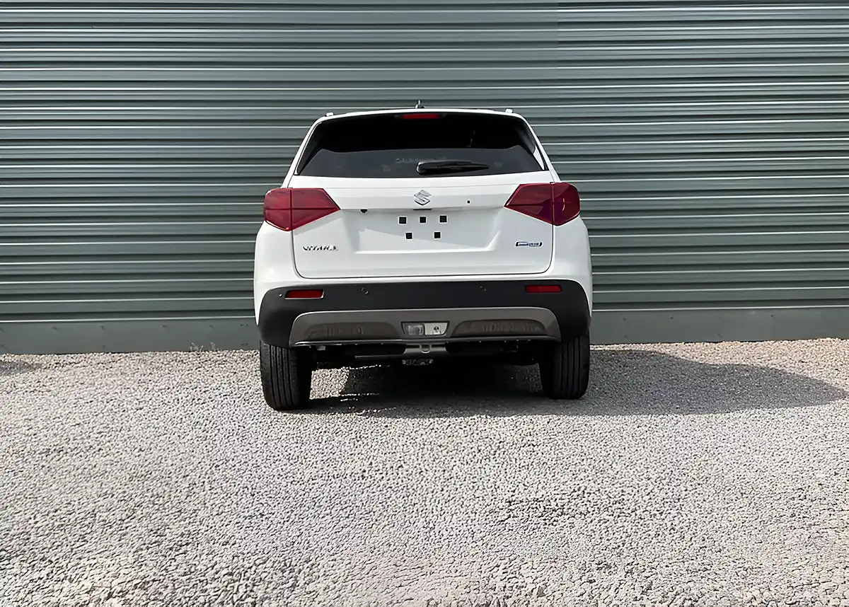 Used Suzuki Vitara Ultra Allgrip White - Interior and Exterior details 10