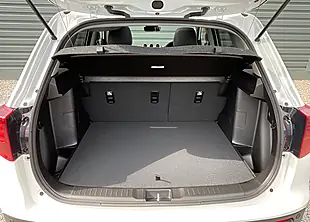 Used Suzuki Vitara Ultra Allgrip White - Interior and Exterior details 17