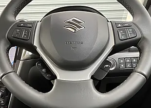 Used Suzuki Vitara Ultra Allgrip White - Interior and Exterior details 20
