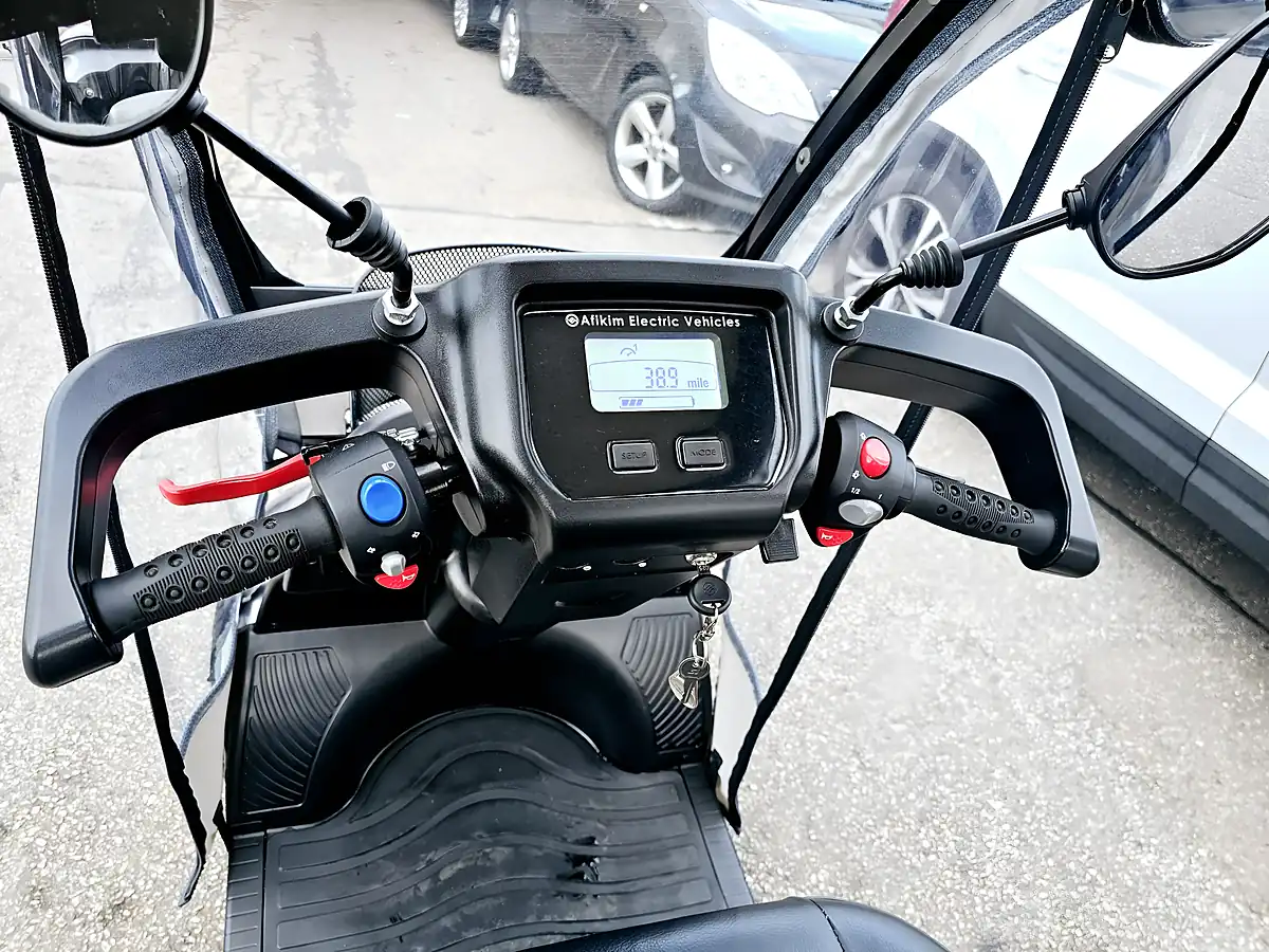 Used Tga Breeze S4 - Interior and Exterior details 11