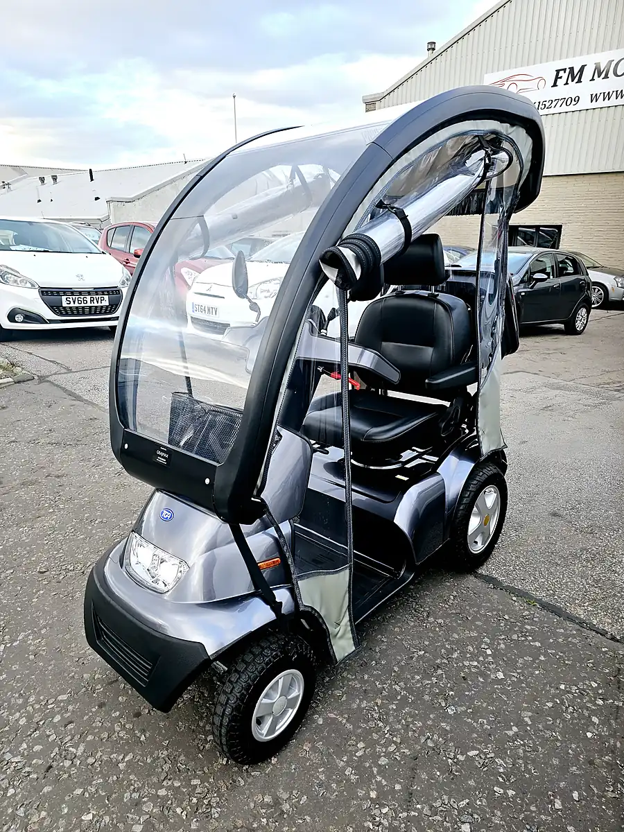Used Tga Breeze S4 - Interior and Exterior details 2
