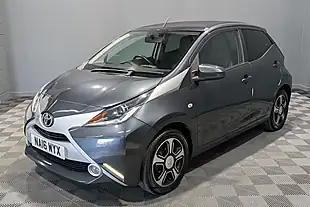 Used Toyota Aygo X-Clusiv 2 X-Wave - Interior and Exterior details 10