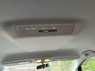 Used Toyota Estima Aeras White - Interior and Exterior details 12