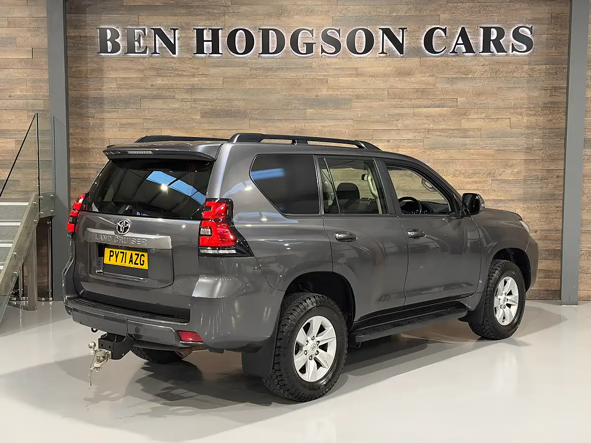 Used Toyota Land Cruiser Active (navi) Decuma Grey - Interior and Exterior details 4
