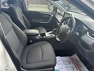 Used Toyota RAV4 Design White - Interior and Exterior details 10