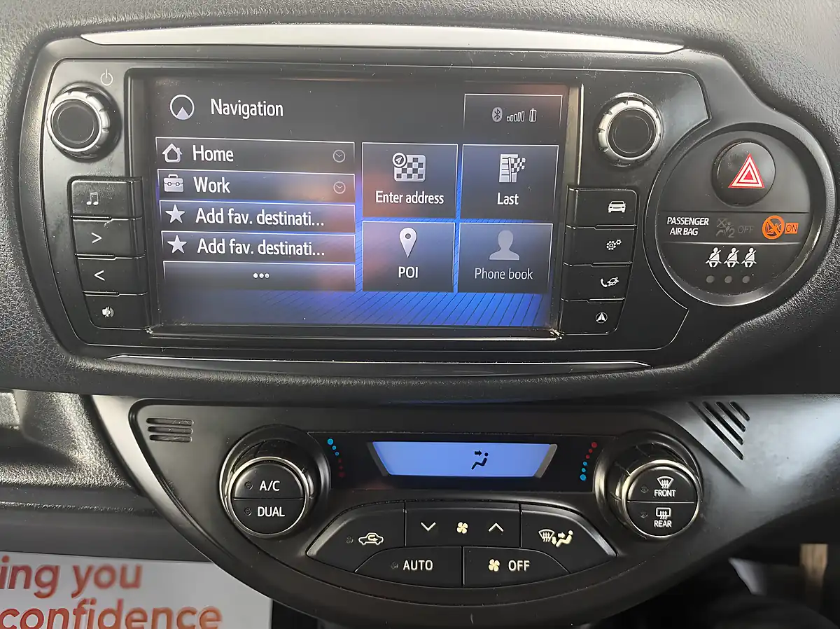 Used Toyota Yaris Excel Red - Interior and Exterior details 10
