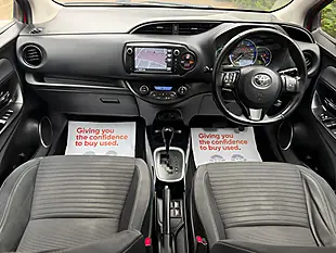 Used Toyota Yaris Excel Red - Interior and Exterior details 5