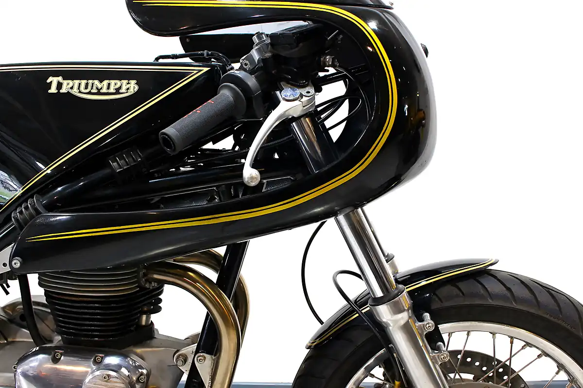 Used Triumph Bonneville Nre Hyde Harrier Black - Interior and Exterior details 4