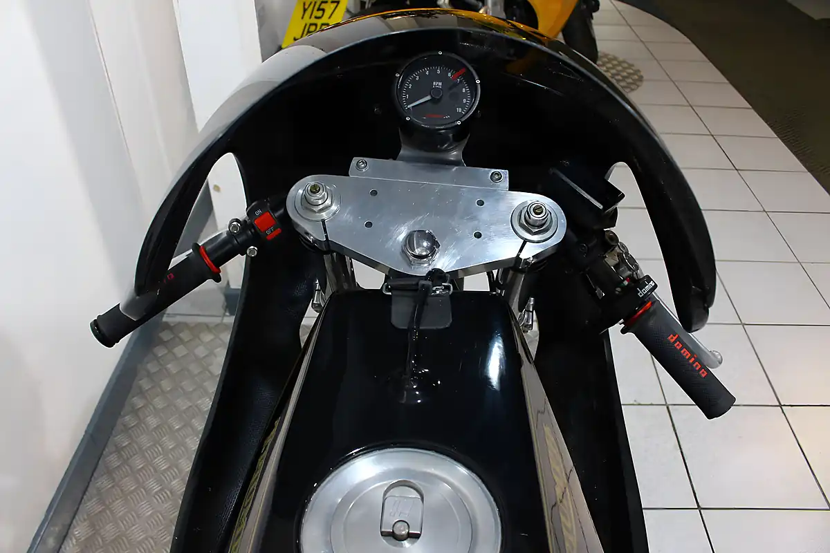 Used Triumph Bonneville Nre Hyde Harrier Black - Interior and Exterior details 8
