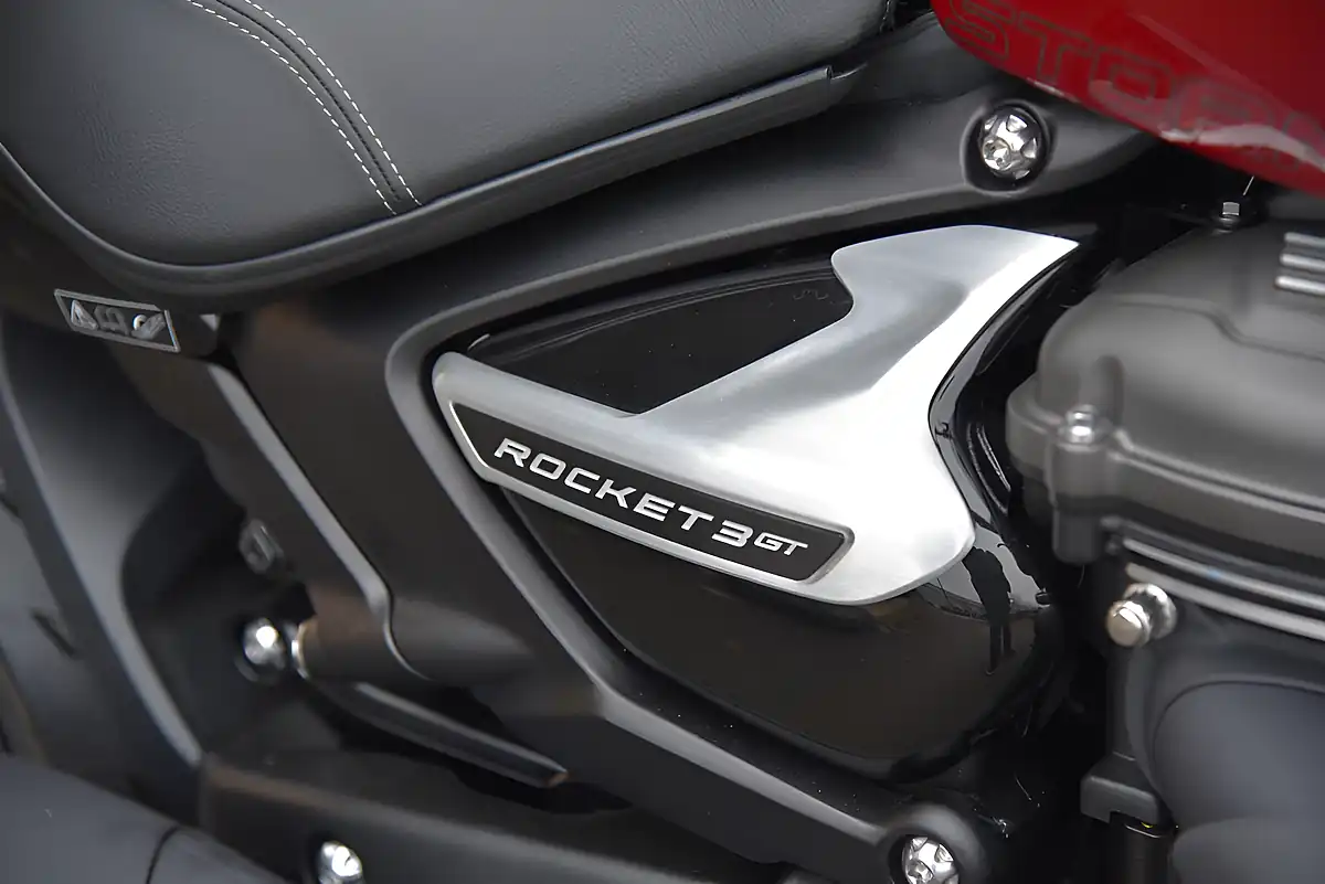 Used Triumph Rocket 3 Storm GT Sapphire Black/Carni - Interior and Exterior details 10