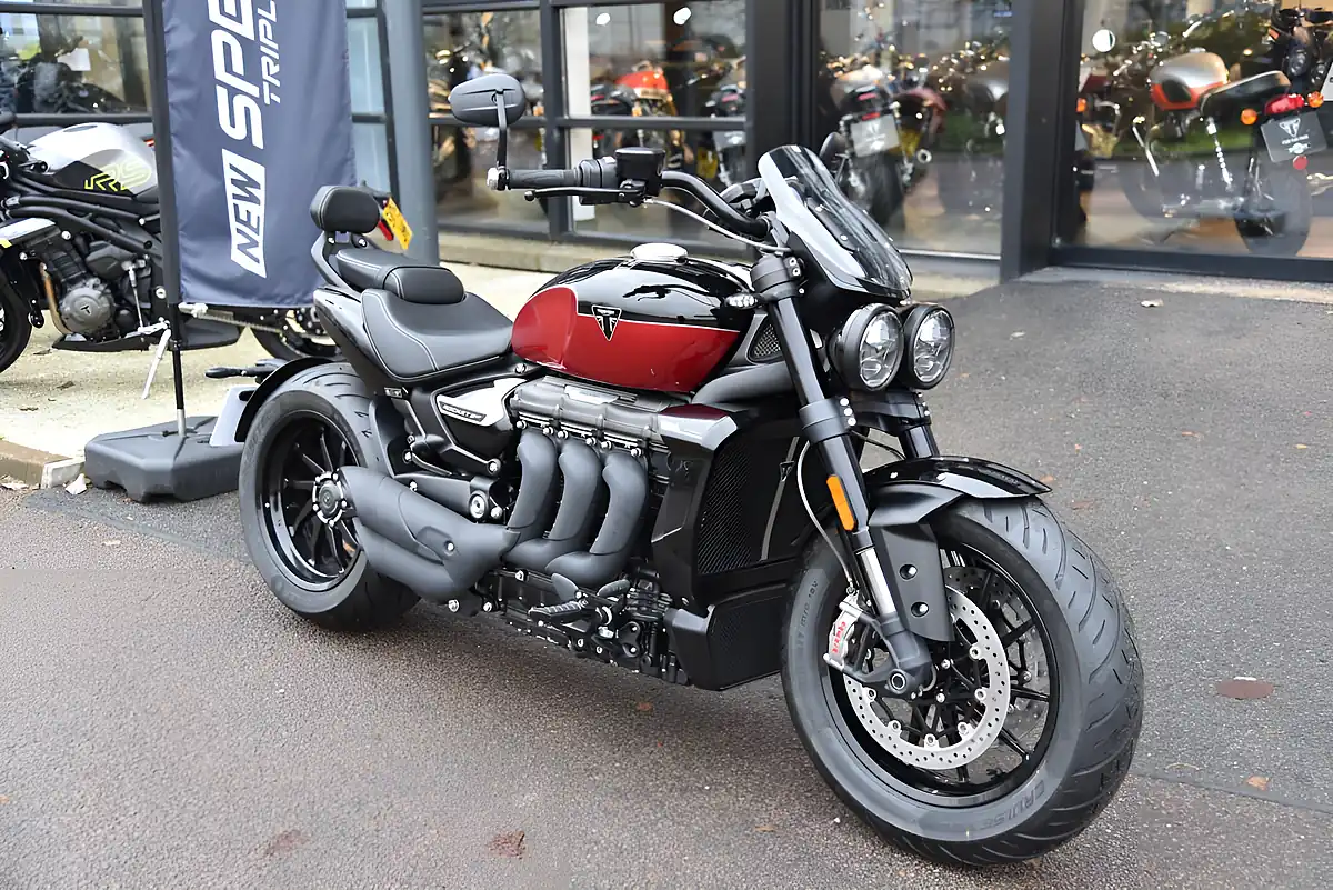 Used Triumph Rocket 3 Storm GT Sapphire Black/Carni - Interior and Exterior details 2