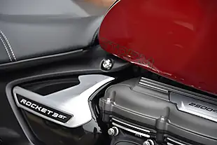 Used Triumph Rocket 3 Storm GT Sapphire Black/Carni - Interior and Exterior details 8