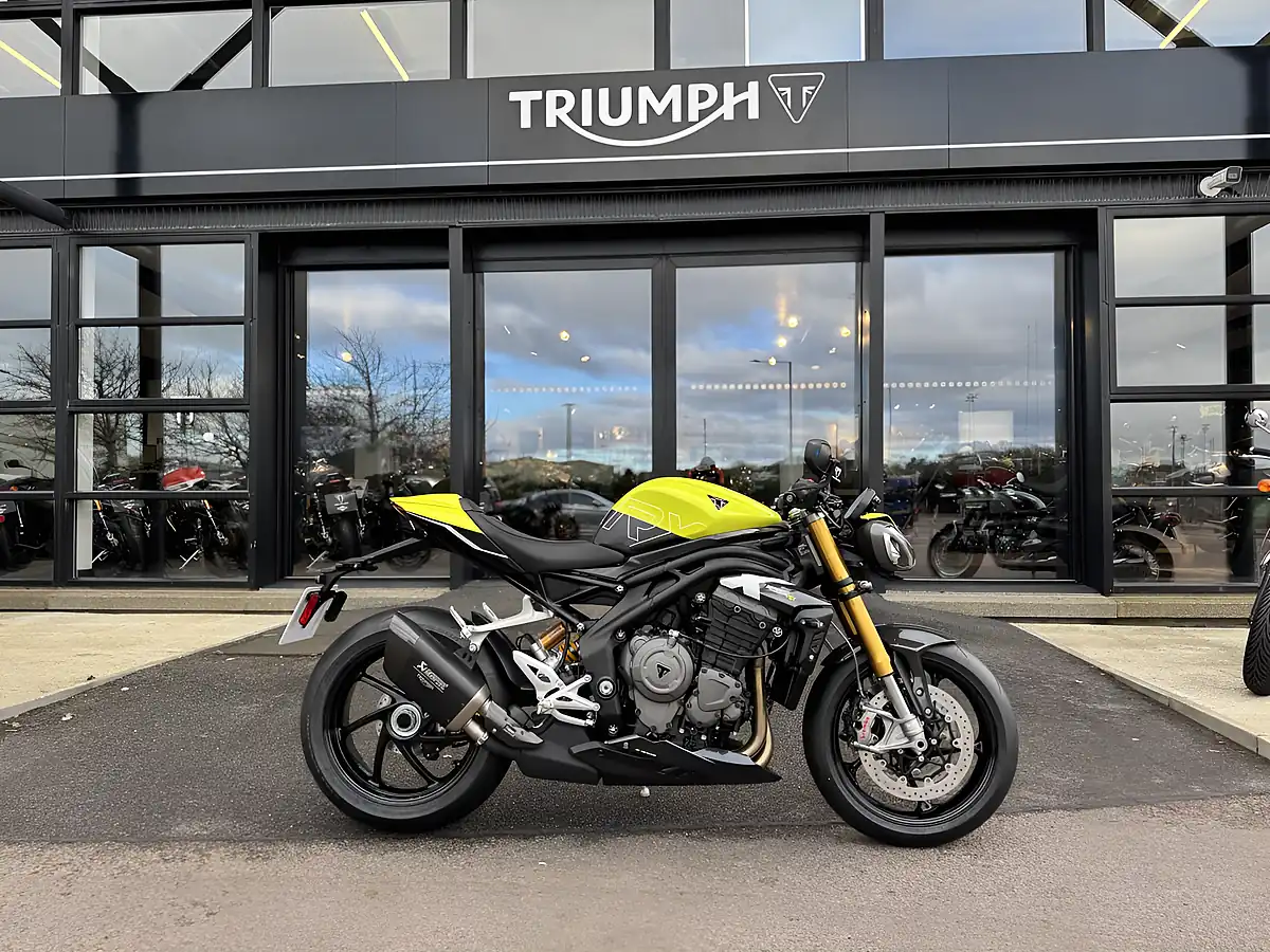 Used Triumph Speed Triple Rx Triumph Performance - Front View