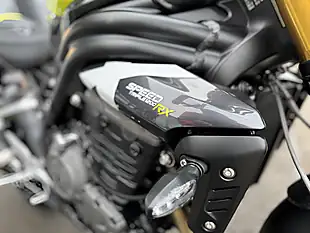 Used Triumph Speed Triple Rx Triumph Performance - Interior and Exterior details 10