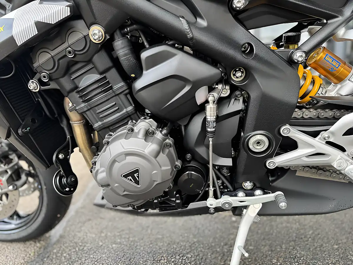 Used Triumph Speed Triple Rx Triumph Performance - Interior and Exterior details 15