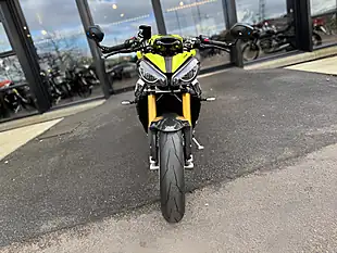 Used Triumph Speed Triple Rx Triumph Performance - Interior and Exterior details 5