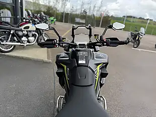 Used Triumph Tiger 1200 Desert Crystal White - Interior and Exterior details 9