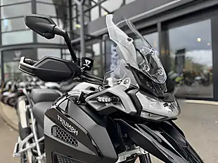 Used Triumph Tiger 1200 GT Explorer Sapphire Black - Interior and Exterior details 16