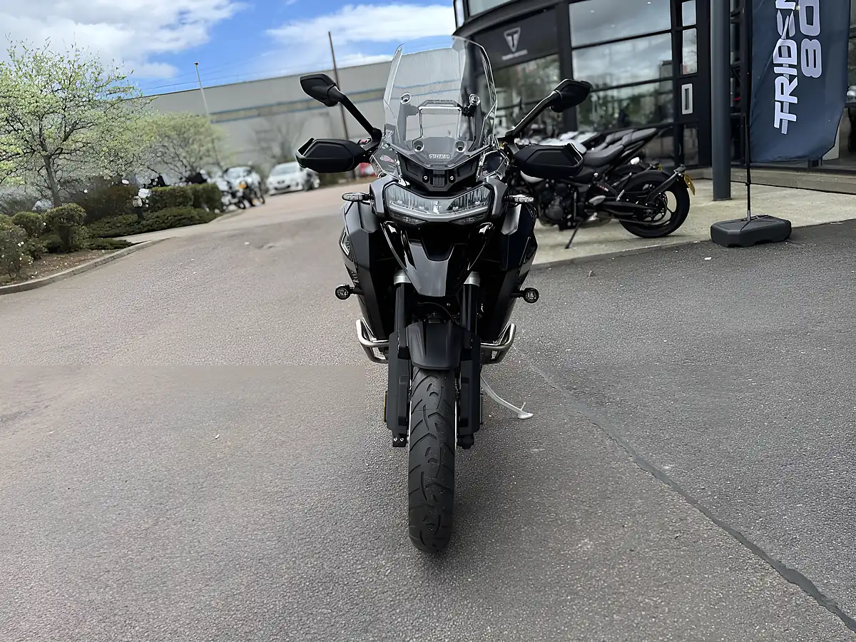 Used Triumph Tiger 1200 GT Explorer Sapphire Black - Interior and Exterior details 5