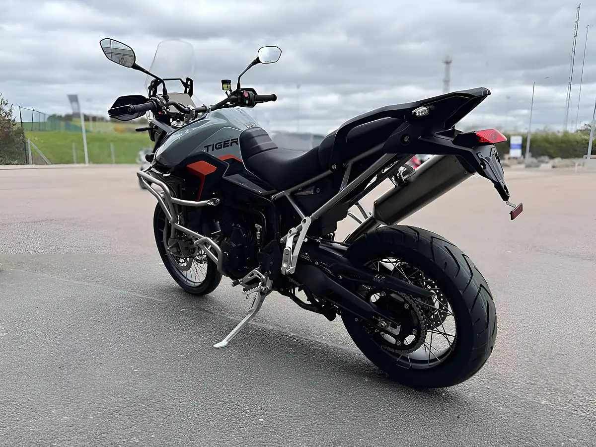 Used Triumph Tiger 900 Desert Urban Grey - Interior and Exterior details 9