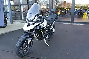 Used Triumph Tiger 900 GT Pro Snowdonia White/Sapp - Interior and Exterior details 6