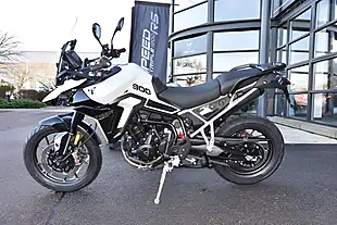 Used Triumph Tiger 900 GT Pro Snowdonia White/Sapp - Interior and Exterior details 7