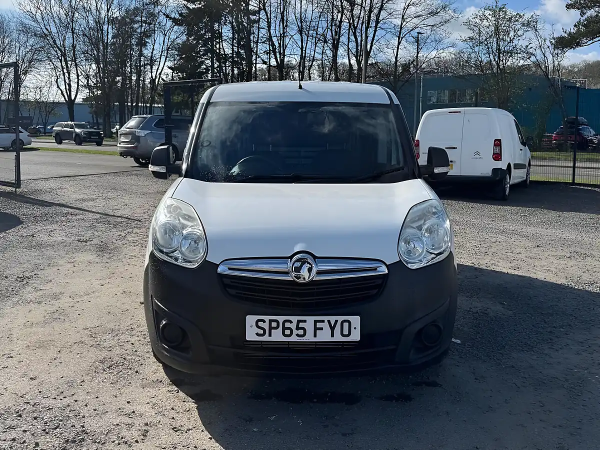 Used Vauxhall Combo Ecoflex - Interior and Exterior details 3