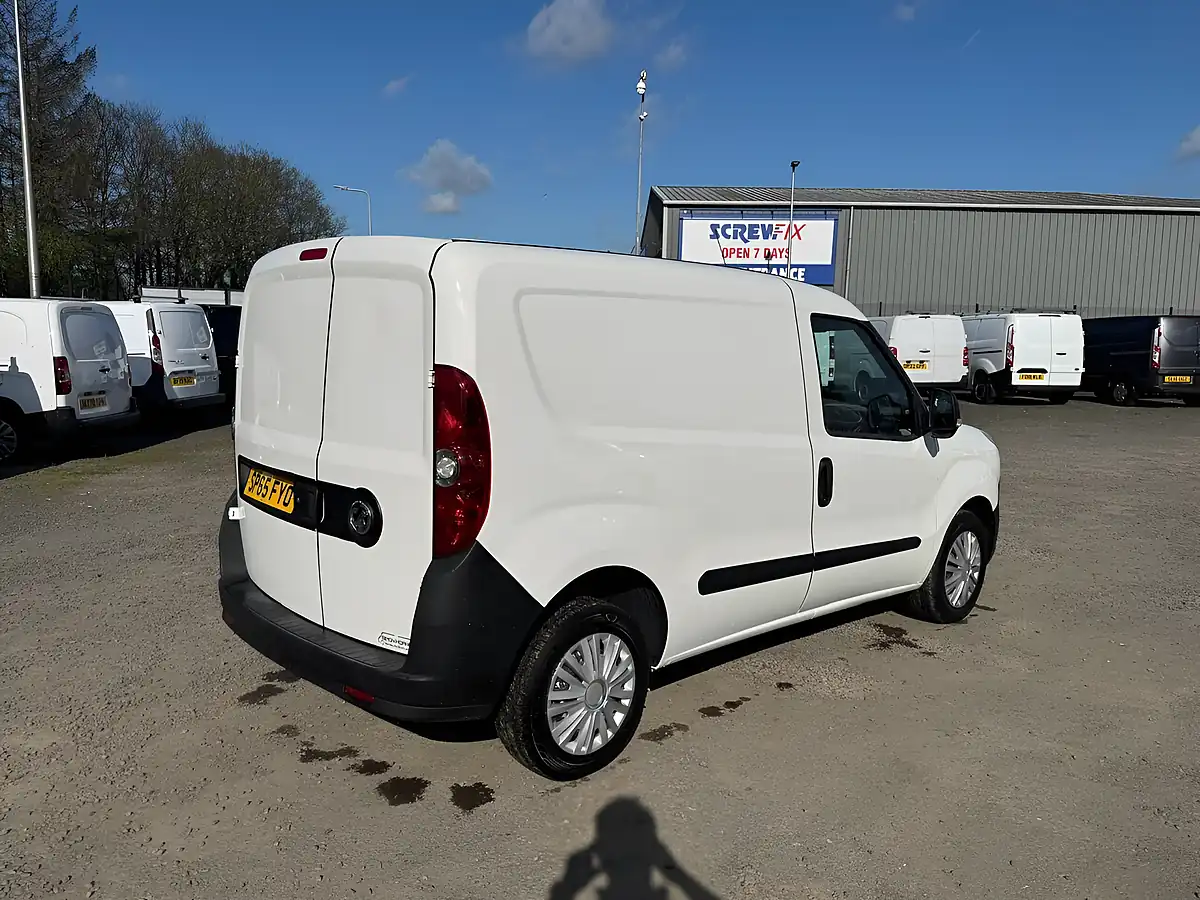 Used Vauxhall Combo Ecoflex - Interior and Exterior details 6