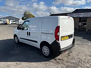 Used Vauxhall Combo Ecoflex - Interior and Exterior details 8
