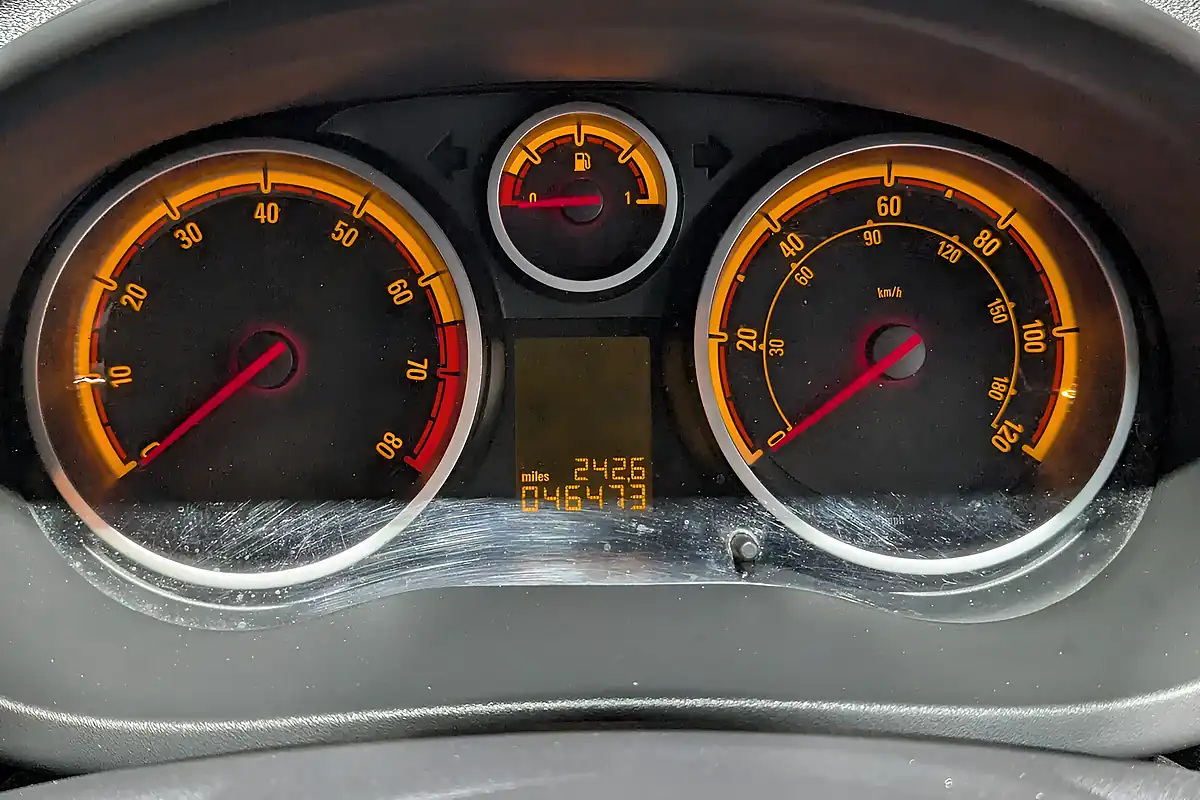Used Vauxhall Corsa Se - Interior and Exterior details 16