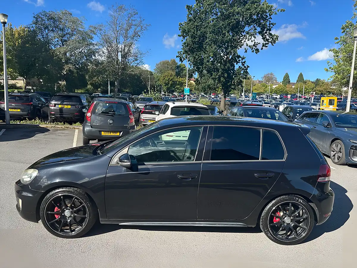 Used Volkswagen Golf GTI Black - Interior and Exterior details 4