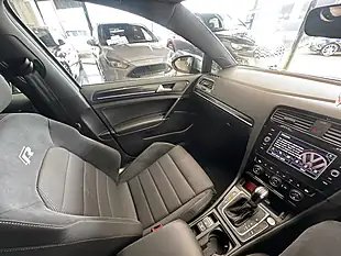 Used Volkswagen Golf R - Interior and Exterior details 10