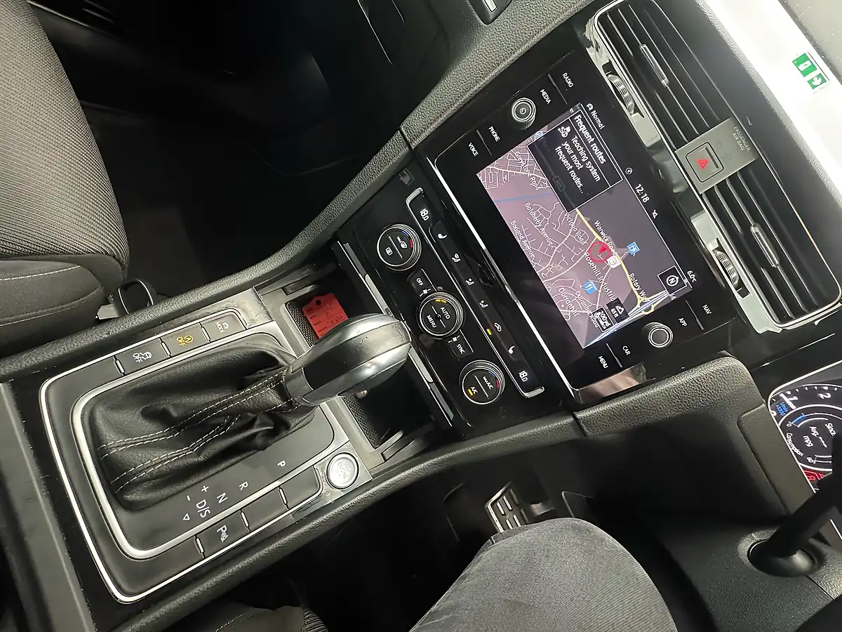 Used Volkswagen Golf R - Interior and Exterior details 11