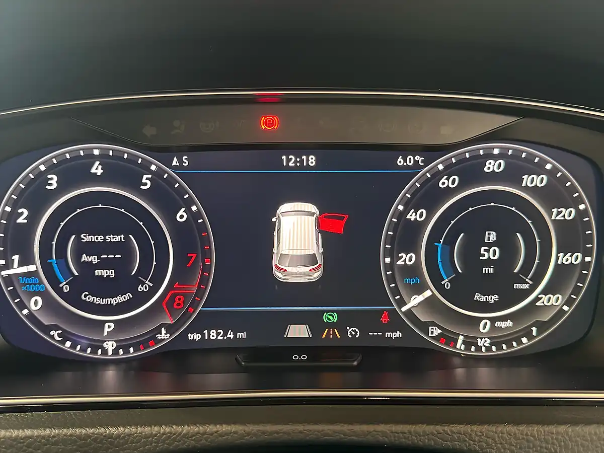 Used Volkswagen Golf R - Interior and Exterior details 13