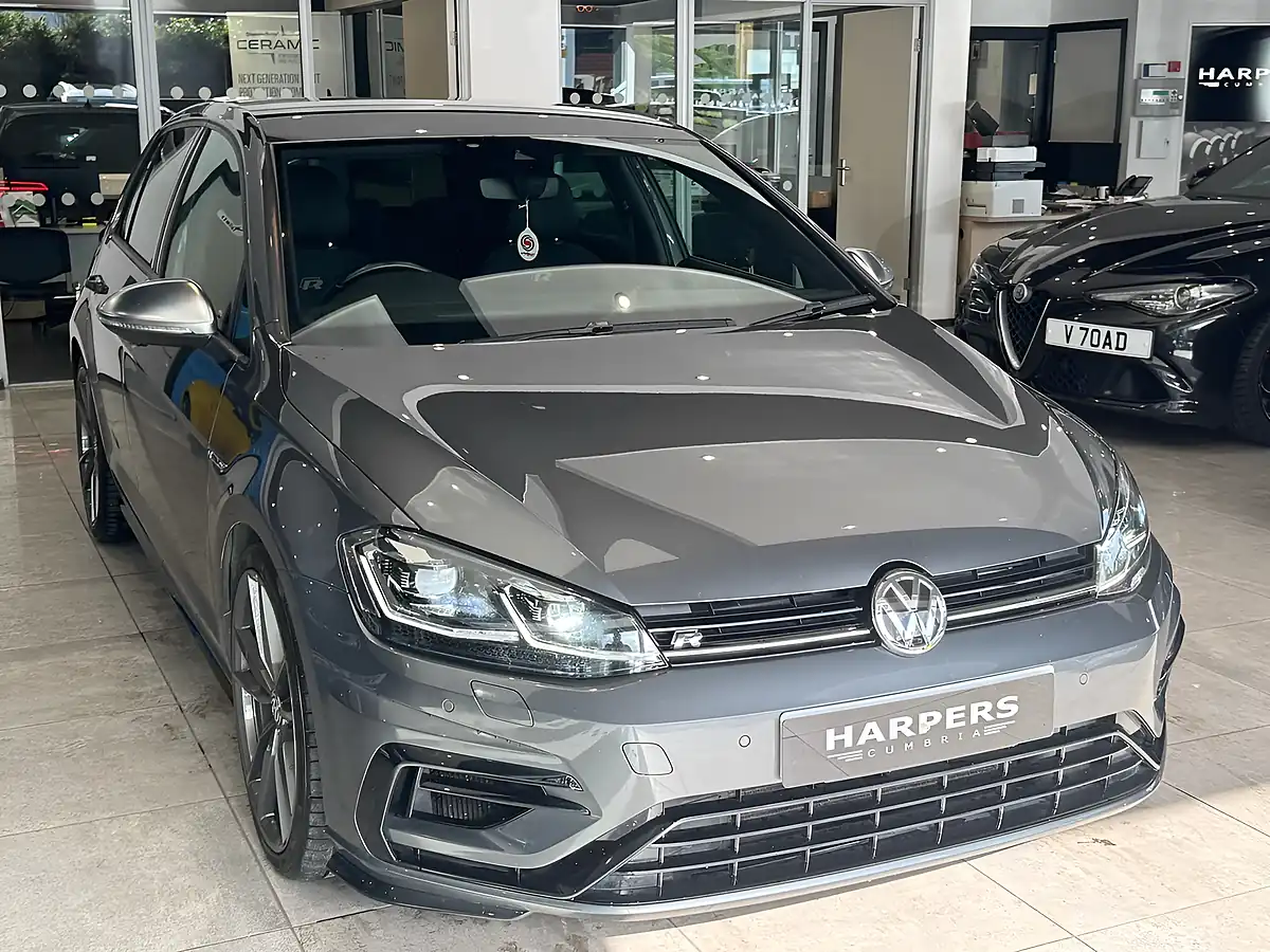 Used Volkswagen Golf R - Interior and Exterior details 15