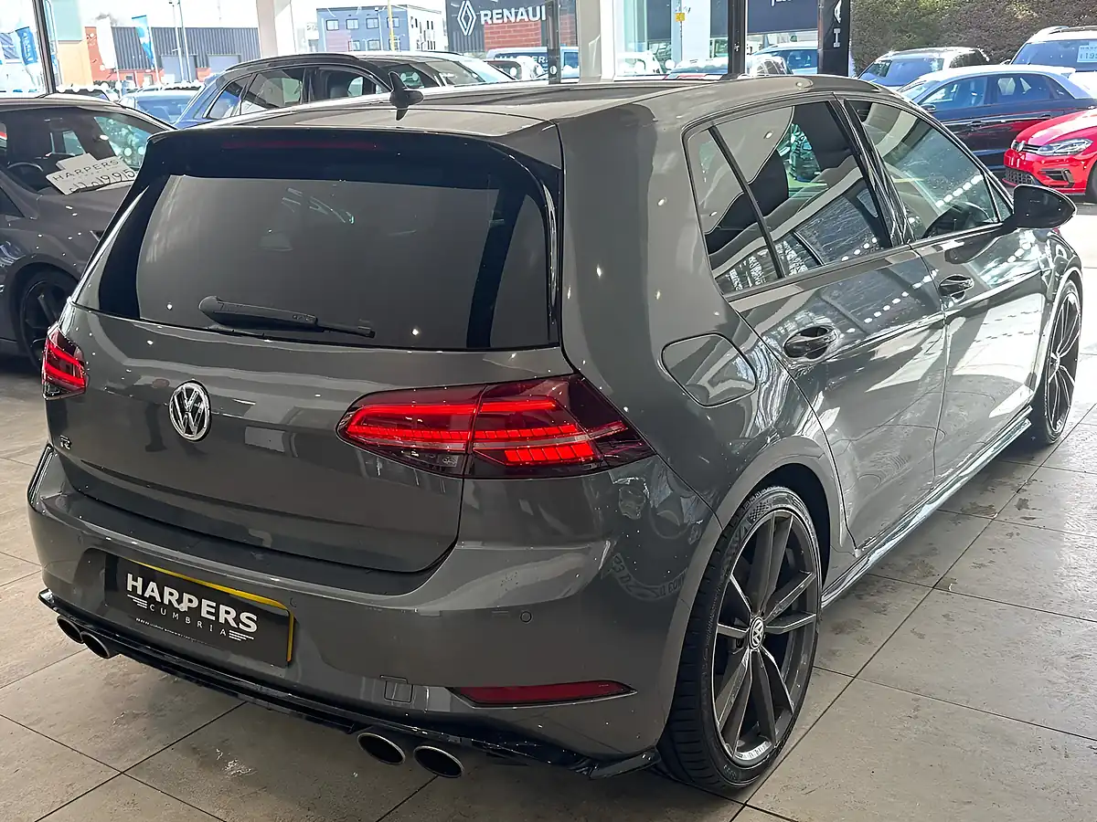 Used Volkswagen Golf R - Interior and Exterior details 20