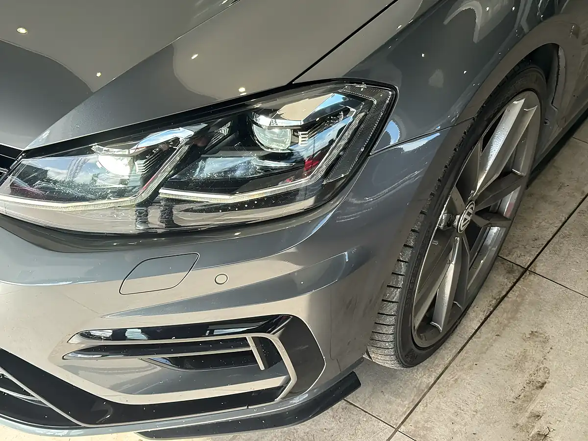 Used Volkswagen Golf R - Interior and Exterior details 4