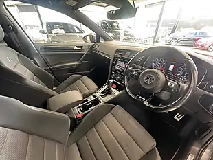 Used Volkswagen Golf R - Interior and Exterior details 9